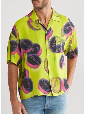 NWT Diet Starts Monday Pill Short Sleeve Button Up Shirt Volt Green Size Small